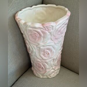 vintage Bloom ceramic vase with a white glaze and pink rose design